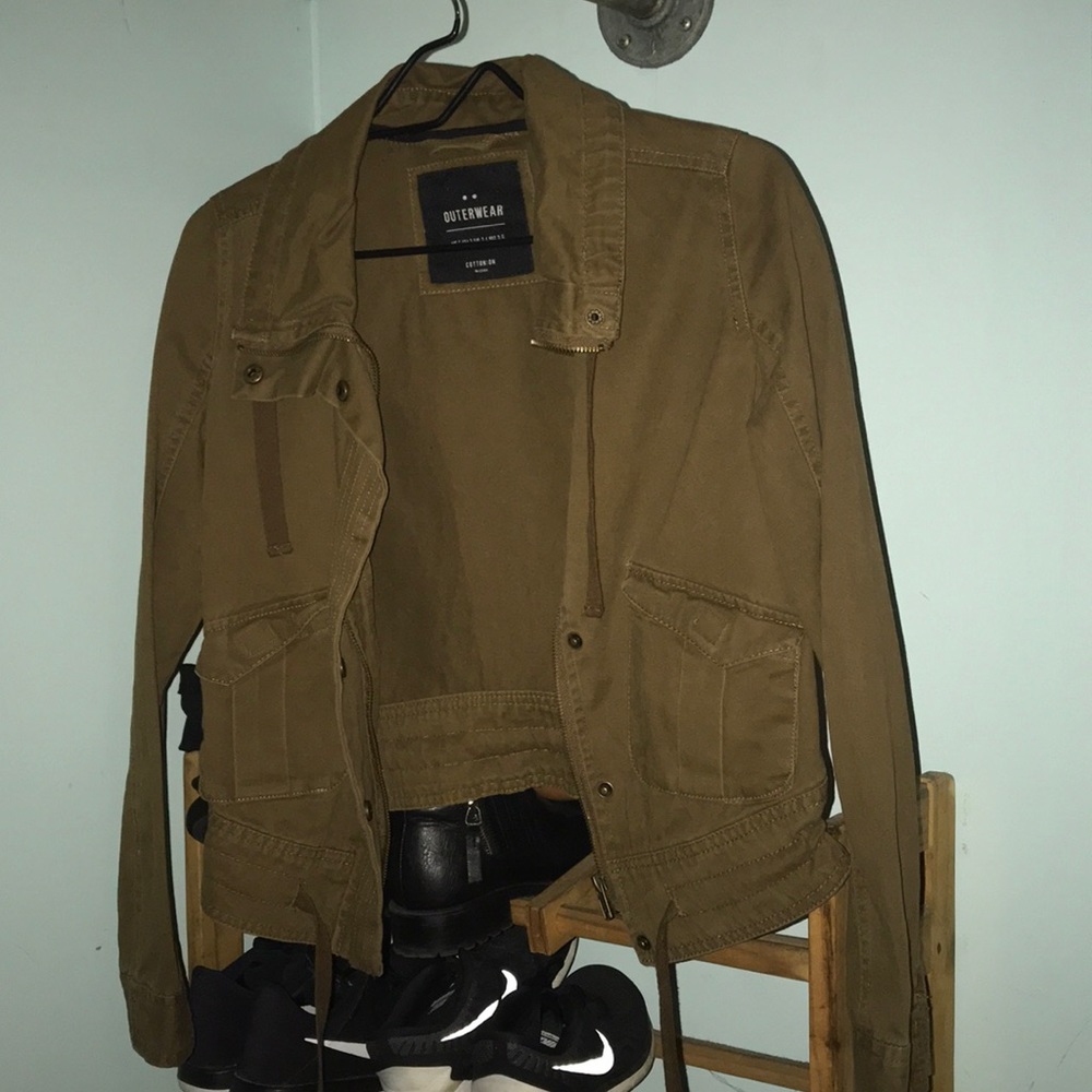 Cute olive green / brownish cotton on jacket